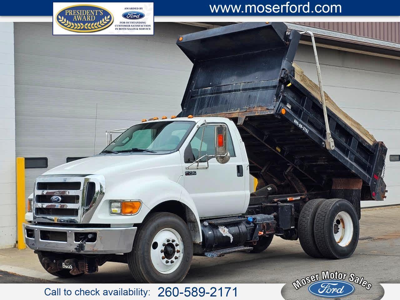 Ford Super Duty F-750 Straight Frame Reg Cab XL 2015
