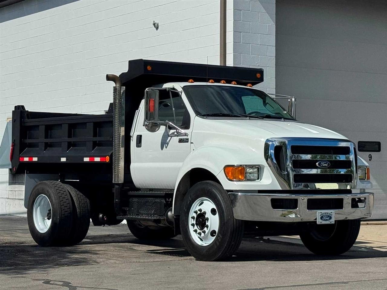 2015 Ford Super Duty F-750 Straight Frame 9