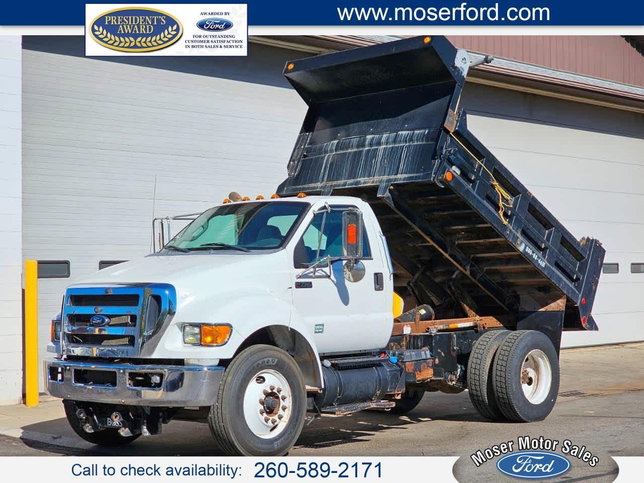 Ford Super Duty F-750 Straight Frame Reg Cab XL 2015