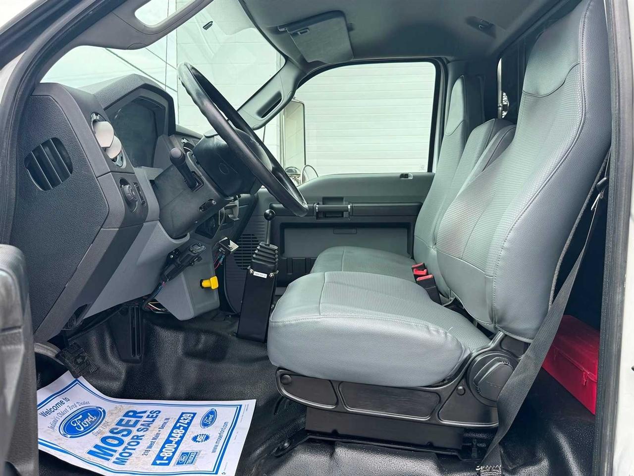 2015 Ford Super Duty F-750 Straight Frame 18