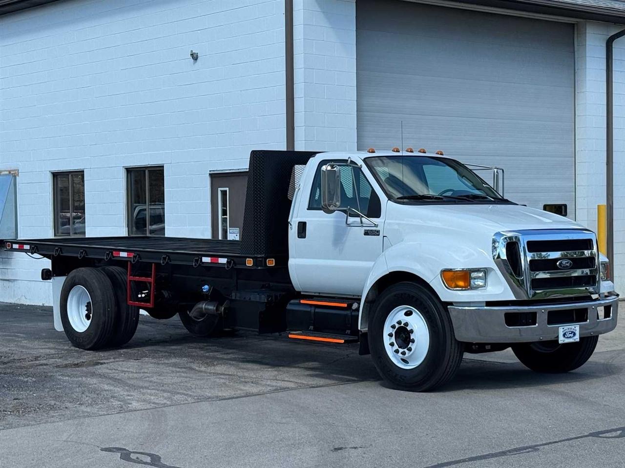 Ford Super Duty F-650 Straight Frame Reg Cab XL 2012
