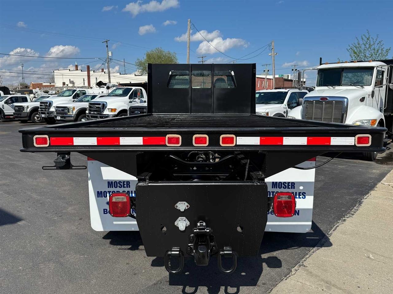 Ford Super Duty F-650 Straight Frame Reg Cab XL 2012