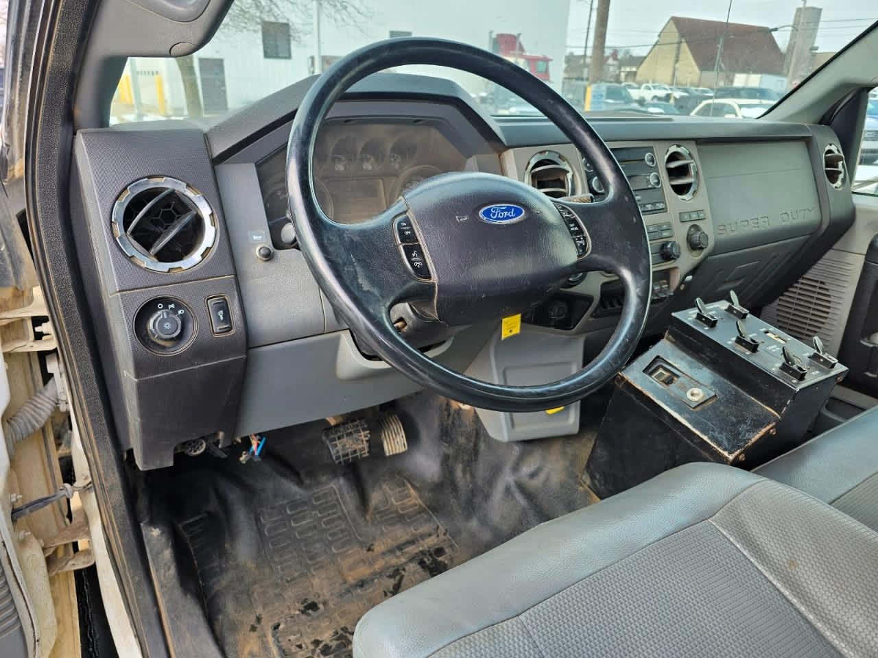 Ford Super Duty F-750 Straight Frame Reg Cab XL 2015