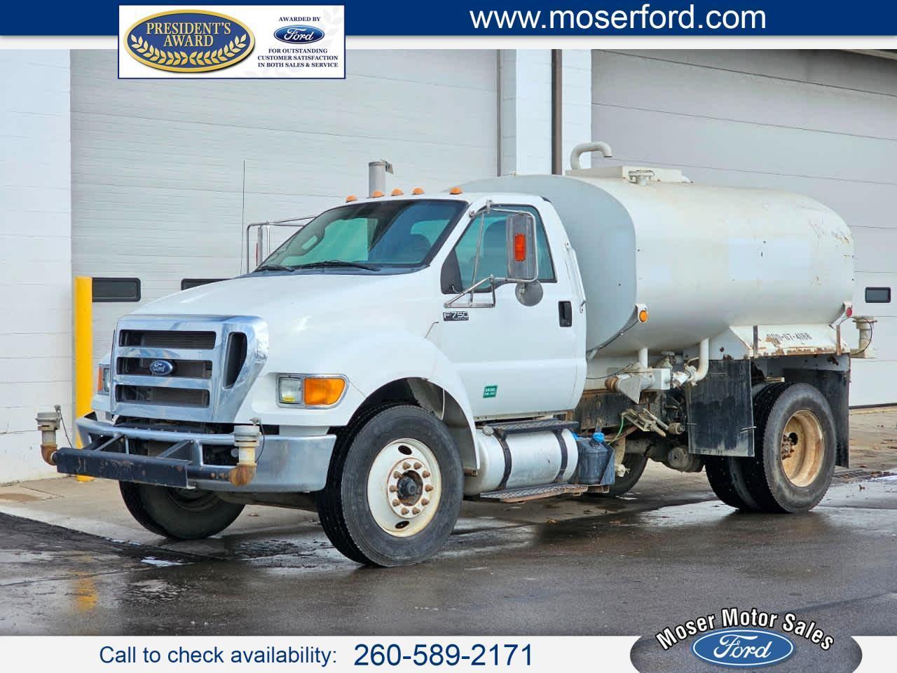 Ford Super Duty F-750 Straight Frame Reg Cab XL 2015