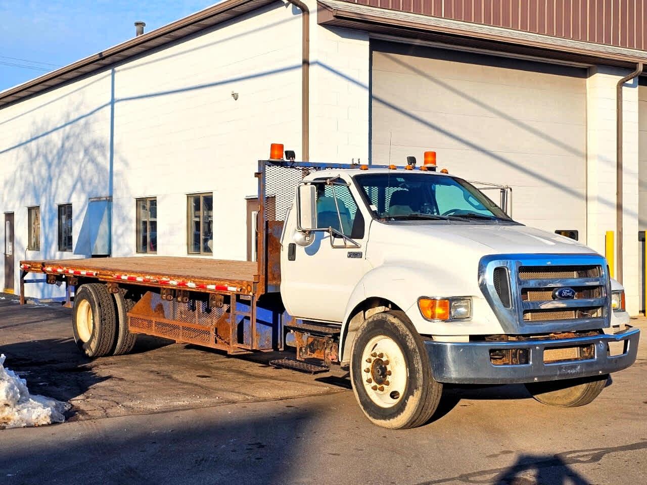 Ford Super Duty F-650 Straight Frame Reg Cab XL 2015