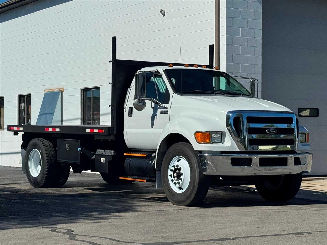Ford Super Duty F-650 Straight Frame Reg Cab XL 2012