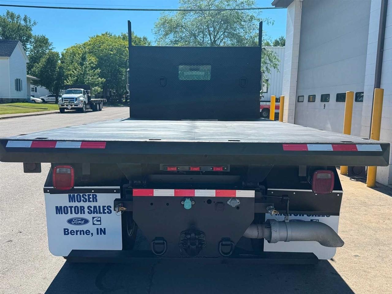 Ford Super Duty F-650 Straight Frame Reg Cab XL 2012