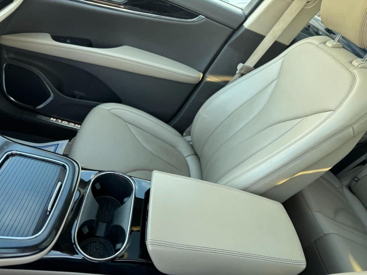 Lincoln Nautilus Reserve FWD 2021