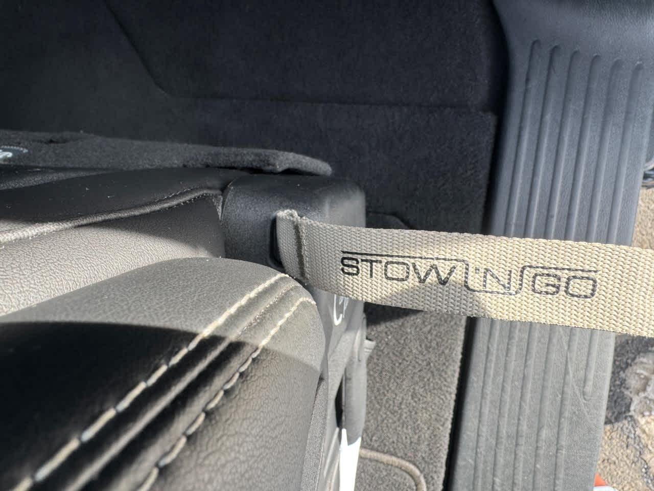 Chrysler Pacifica Select FWD 2025
