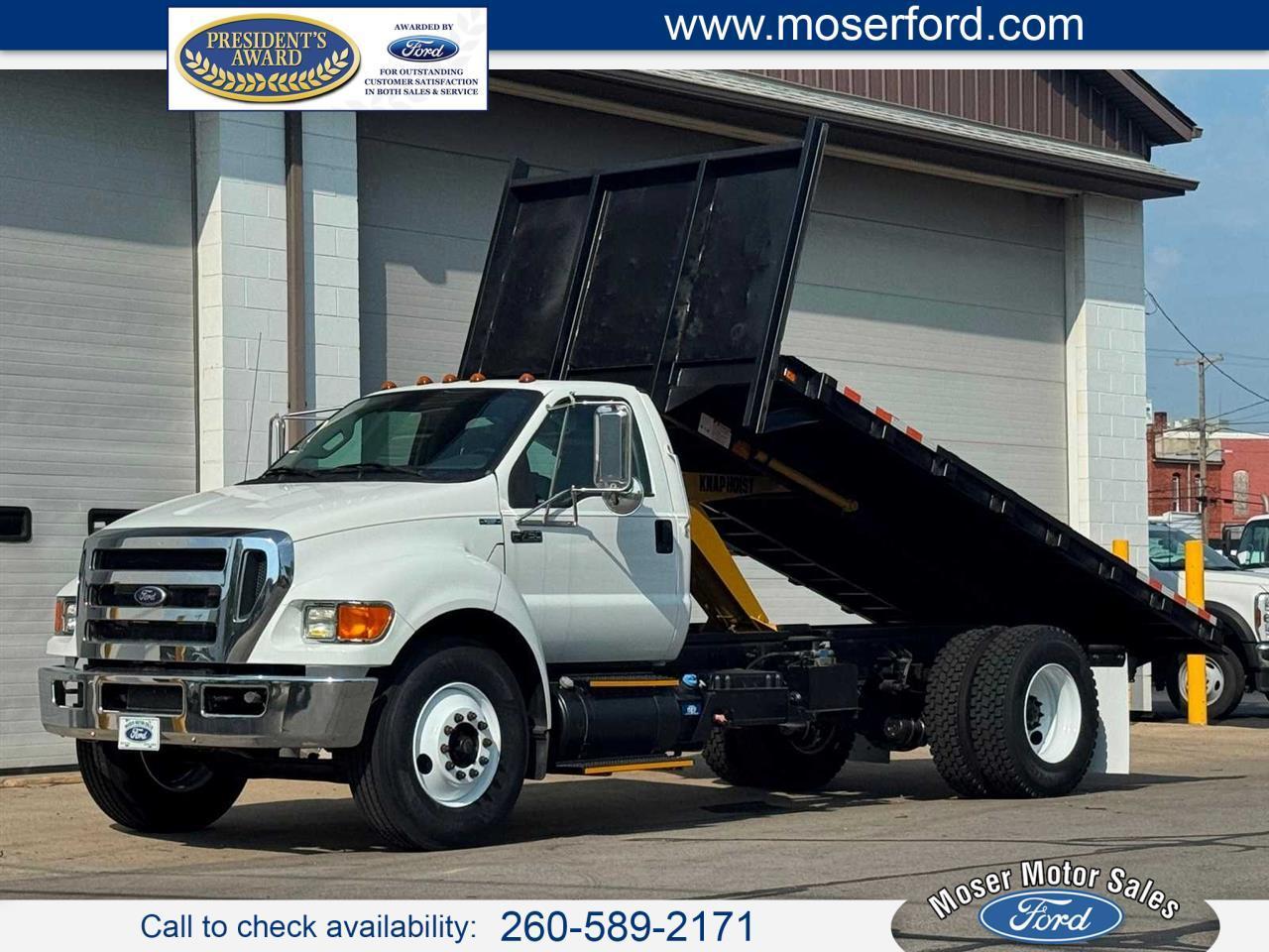 Ford Super Duty F-750 Straight Frame Reg Cab XL 2011