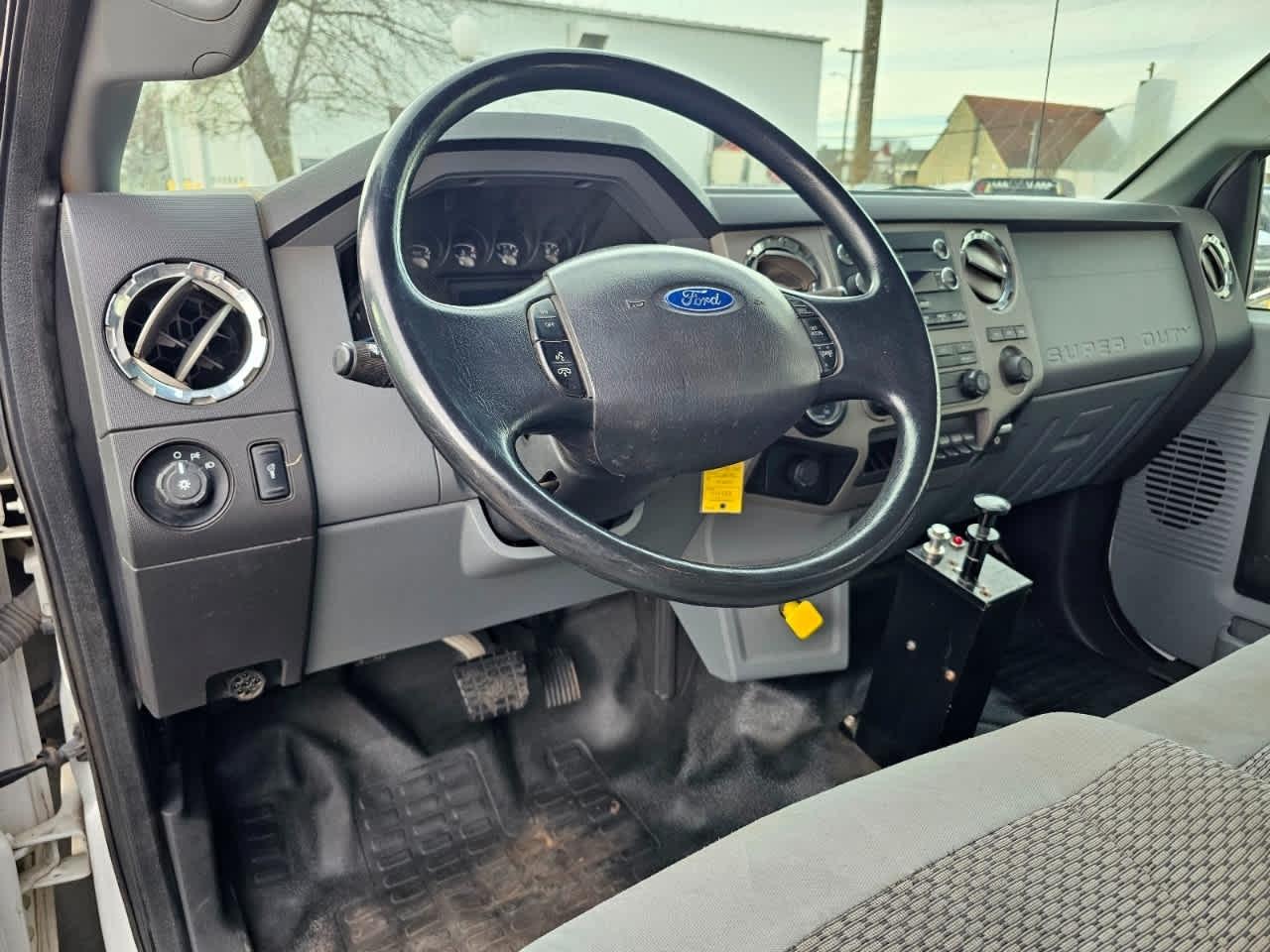Ford Super Duty F-750 Straight Frame Reg Cab XL 2015