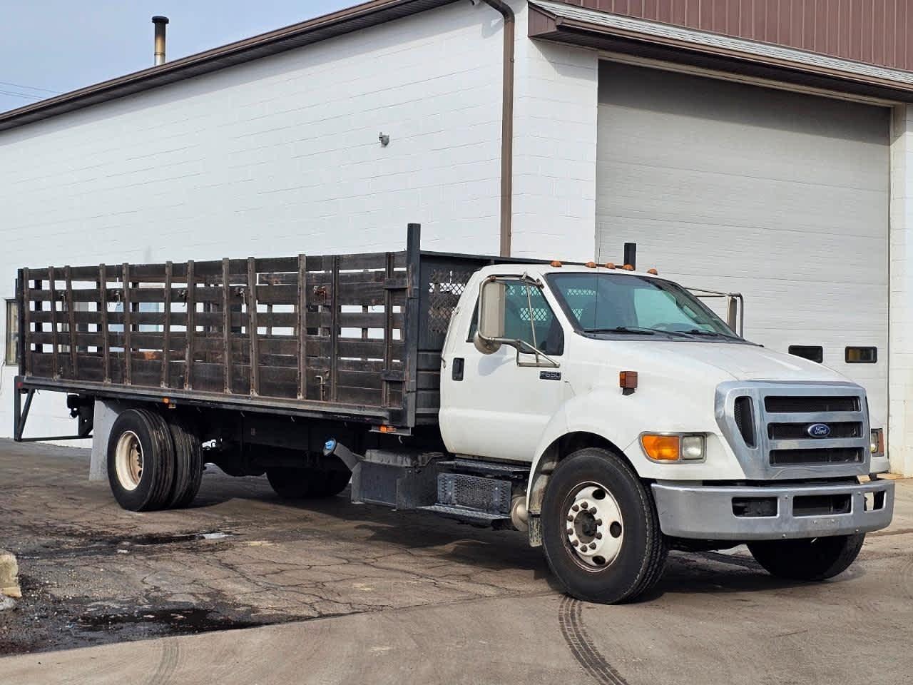 Ford Super Duty F-650 Straight Frame Reg Cab XL 2013