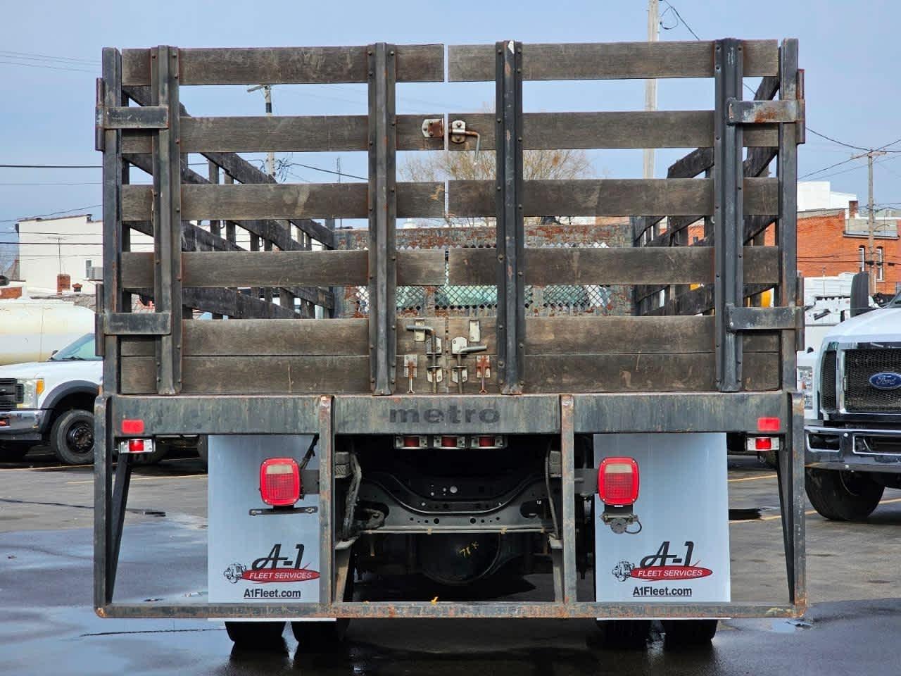 Ford Super Duty F-650 Straight Frame Reg Cab XL 2013