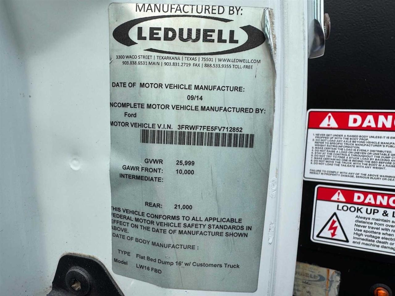 Ford Super Duty F-750 Straight Frame Reg Cab XL 2015