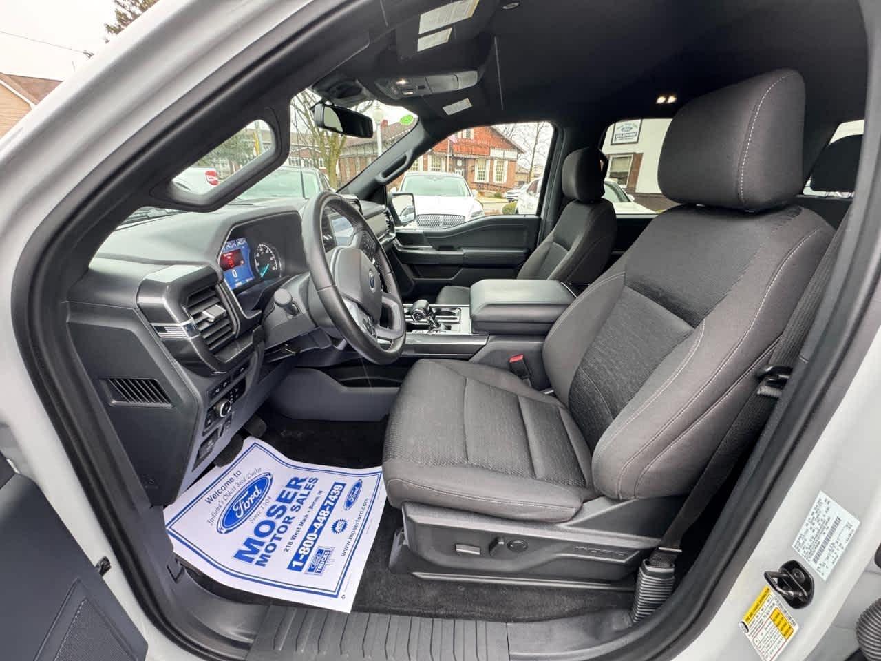 Ford F-150 XL 4WD SuperCrew 5.5' Box 2023