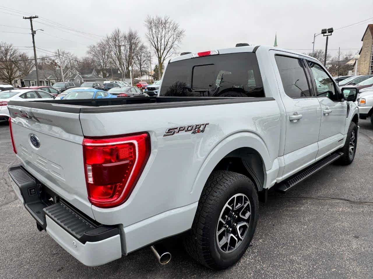 Ford F-150 XL 4WD SuperCrew 5.5' Box 2023