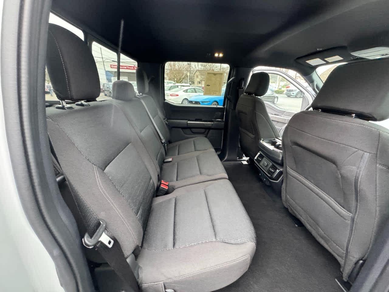 Ford F-150 XL 4WD SuperCrew 5.5' Box 2023