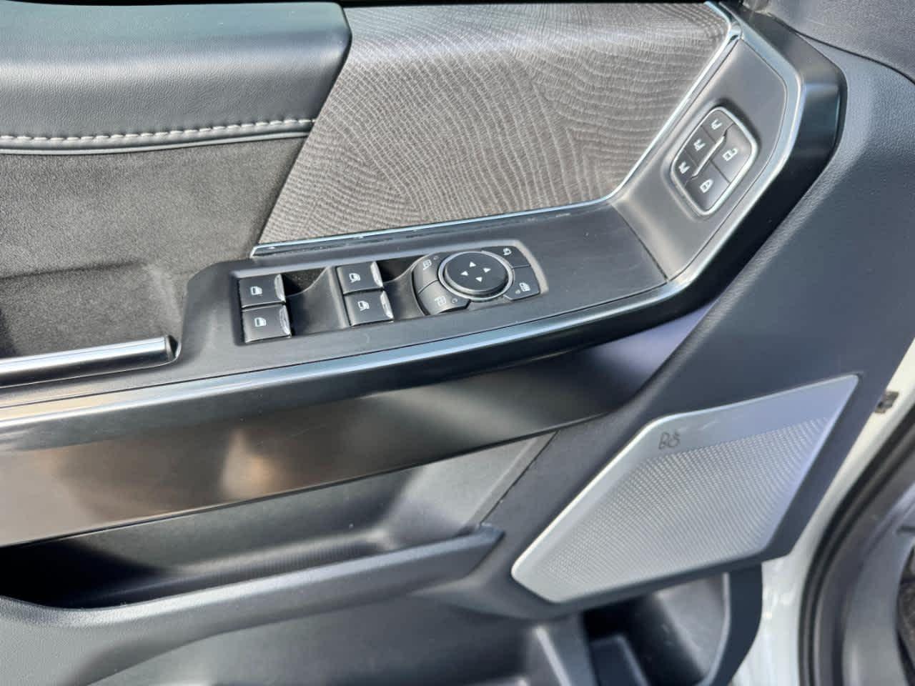 Ford F-150 XL 4WD SuperCrew 5.5' Box 2023