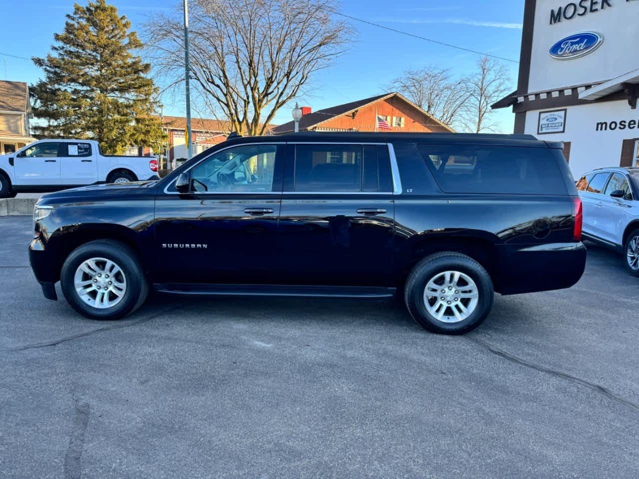Chevrolet Suburban 4WD 4dr 1500 LT 2016