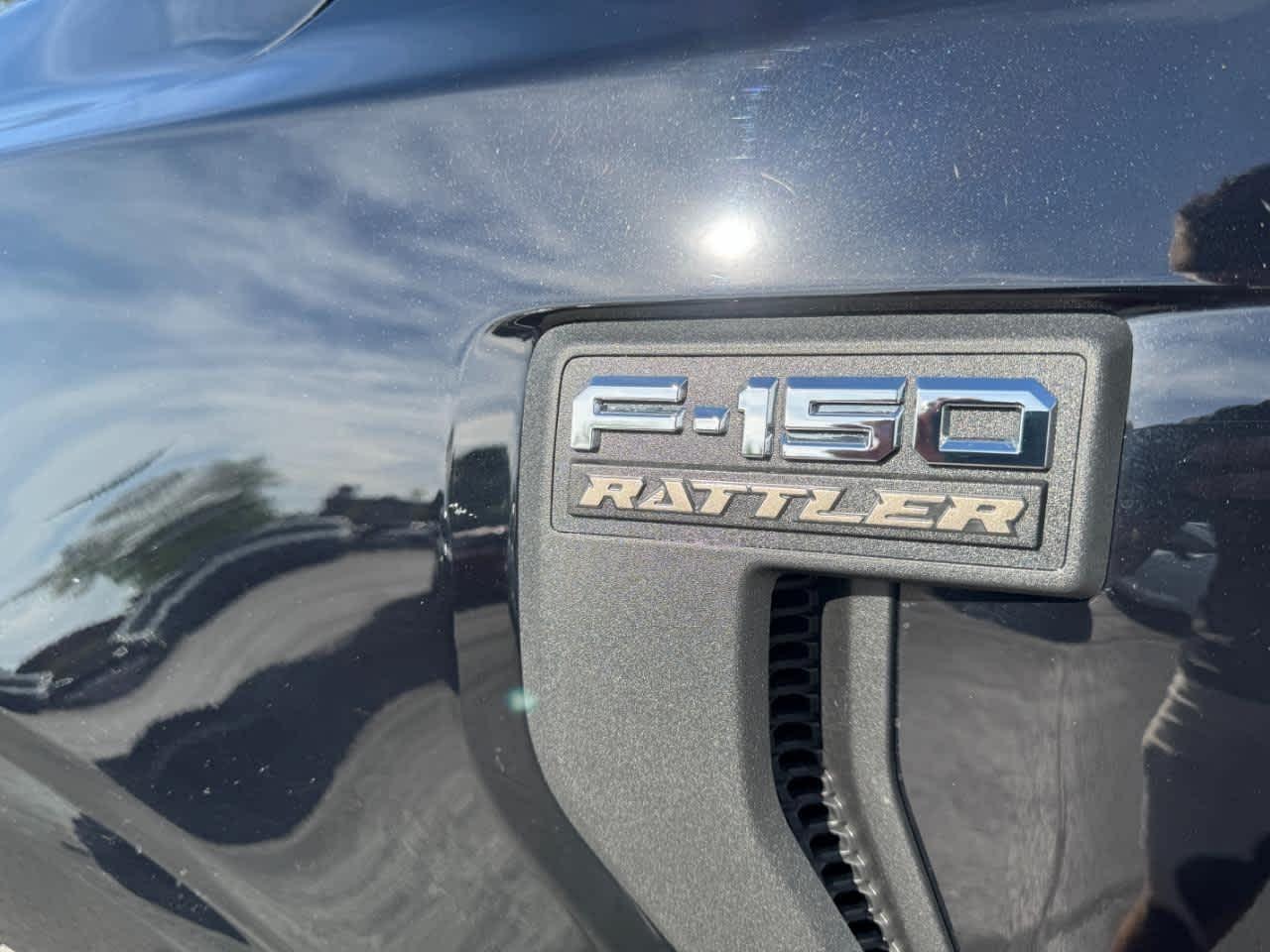 Ford F-150 XL 4WD SuperCrew 5.5' Box 2023
