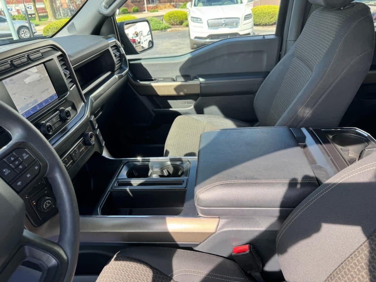 Ford F-150 XL 4WD SuperCrew 5.5' Box 2023