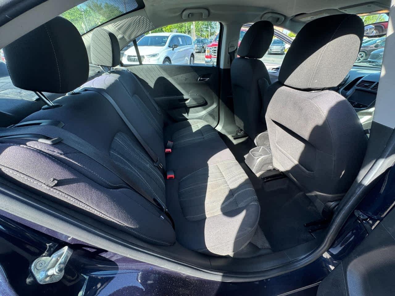 Chevrolet Sonic 4dr Sdn Auto LT 2015