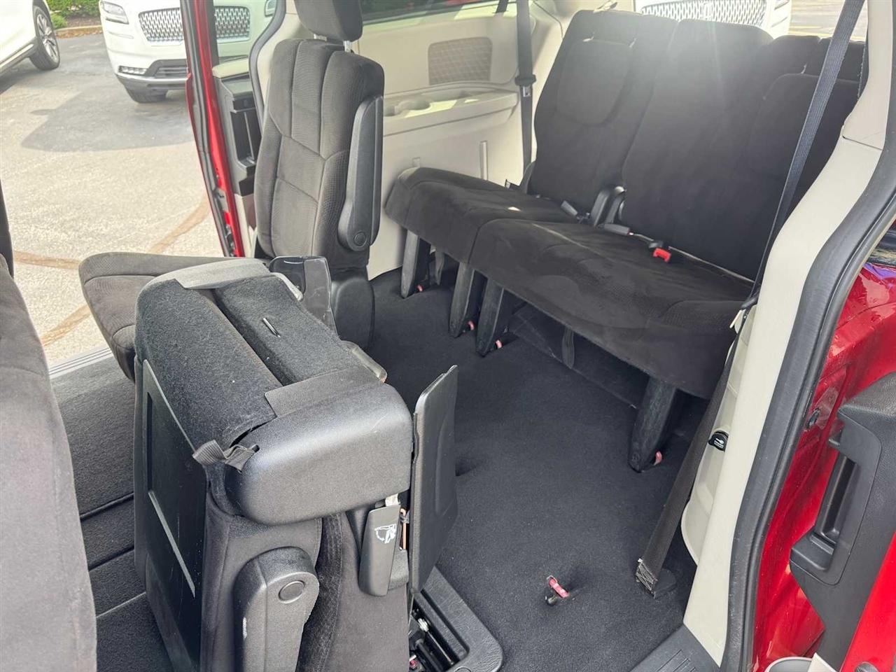 Dodge Grand Caravan 4dr Wgn SXT 2012