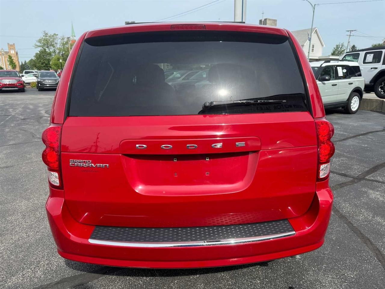 Dodge Grand Caravan 4dr Wgn SXT 2012