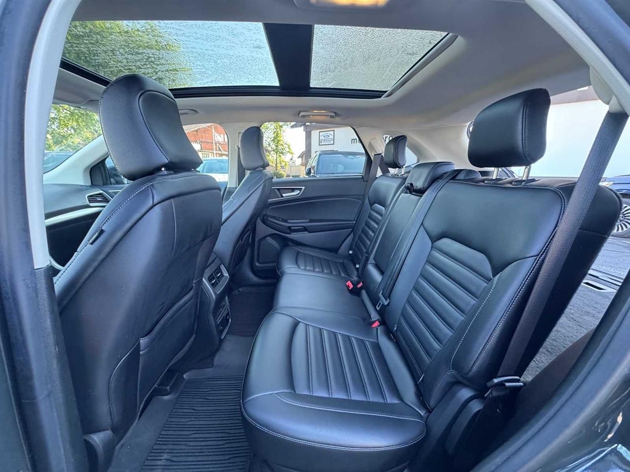 Ford Edge SEL AWD 2024