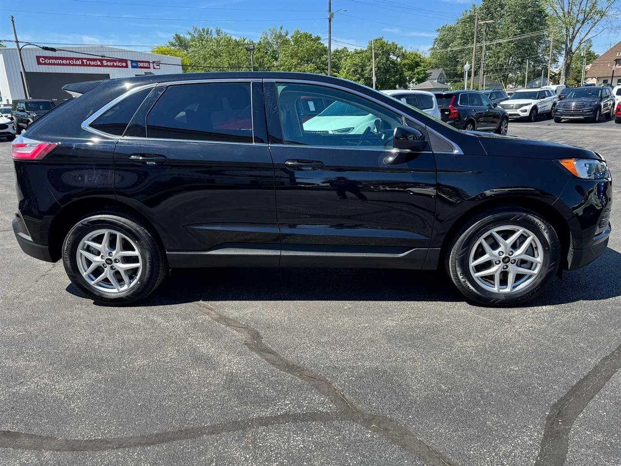 2024 Ford Edge 24