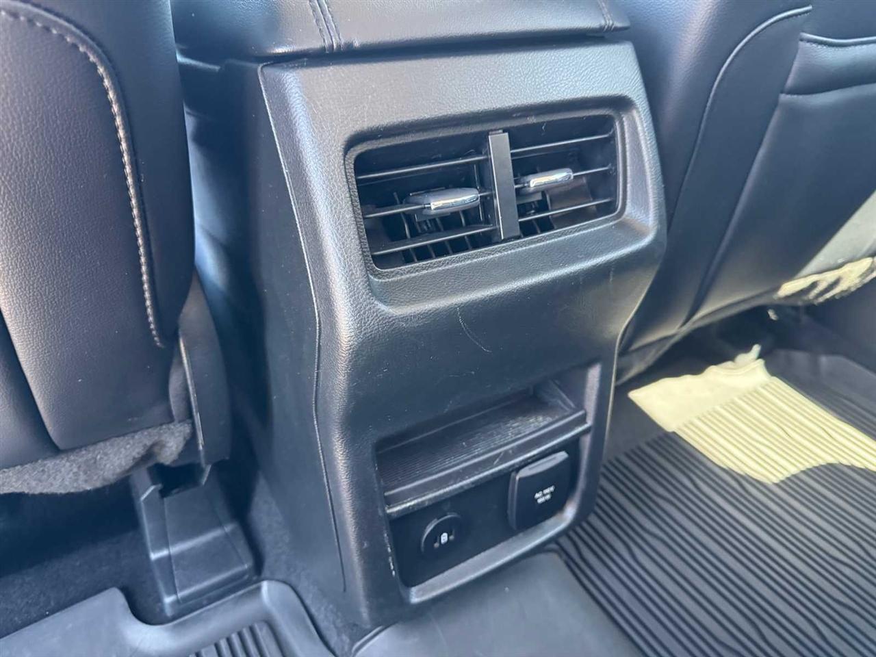 2024 Ford Edge 35