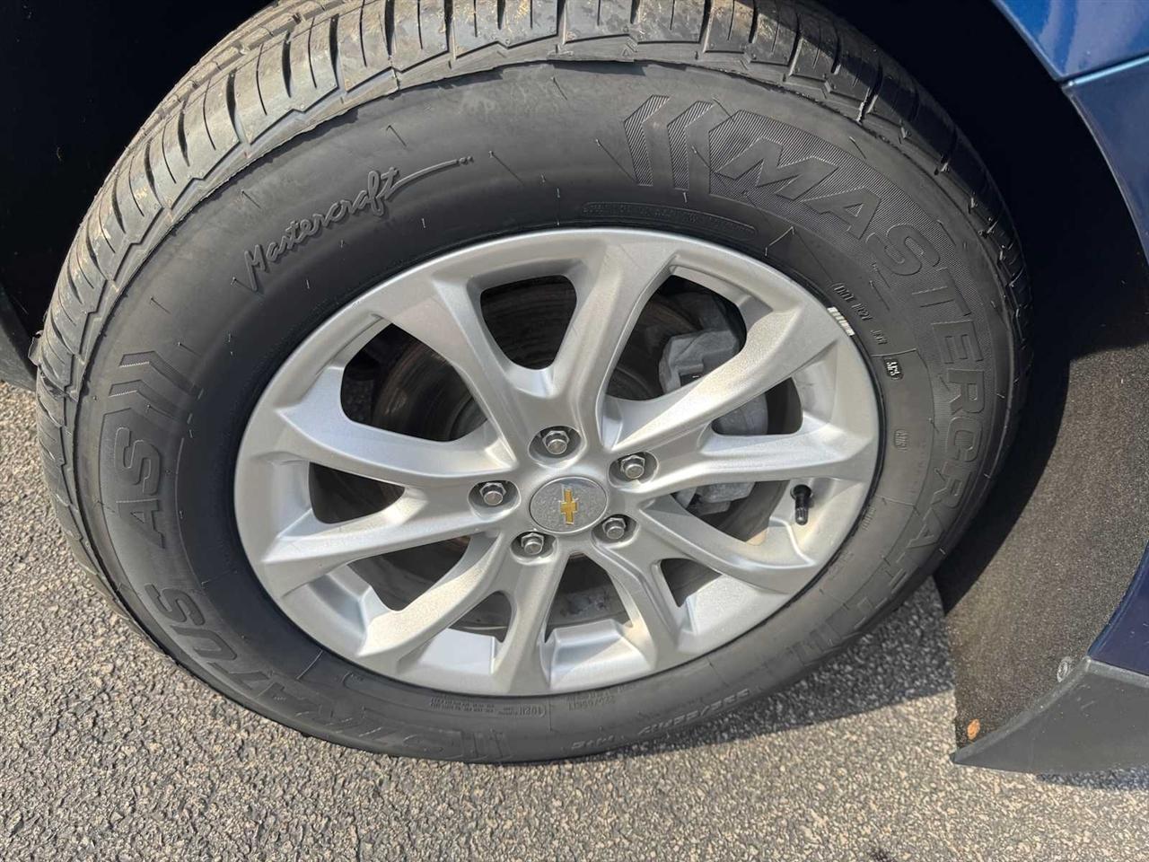 Chevrolet Equinox FWD 4dr LT w/2FL 2020