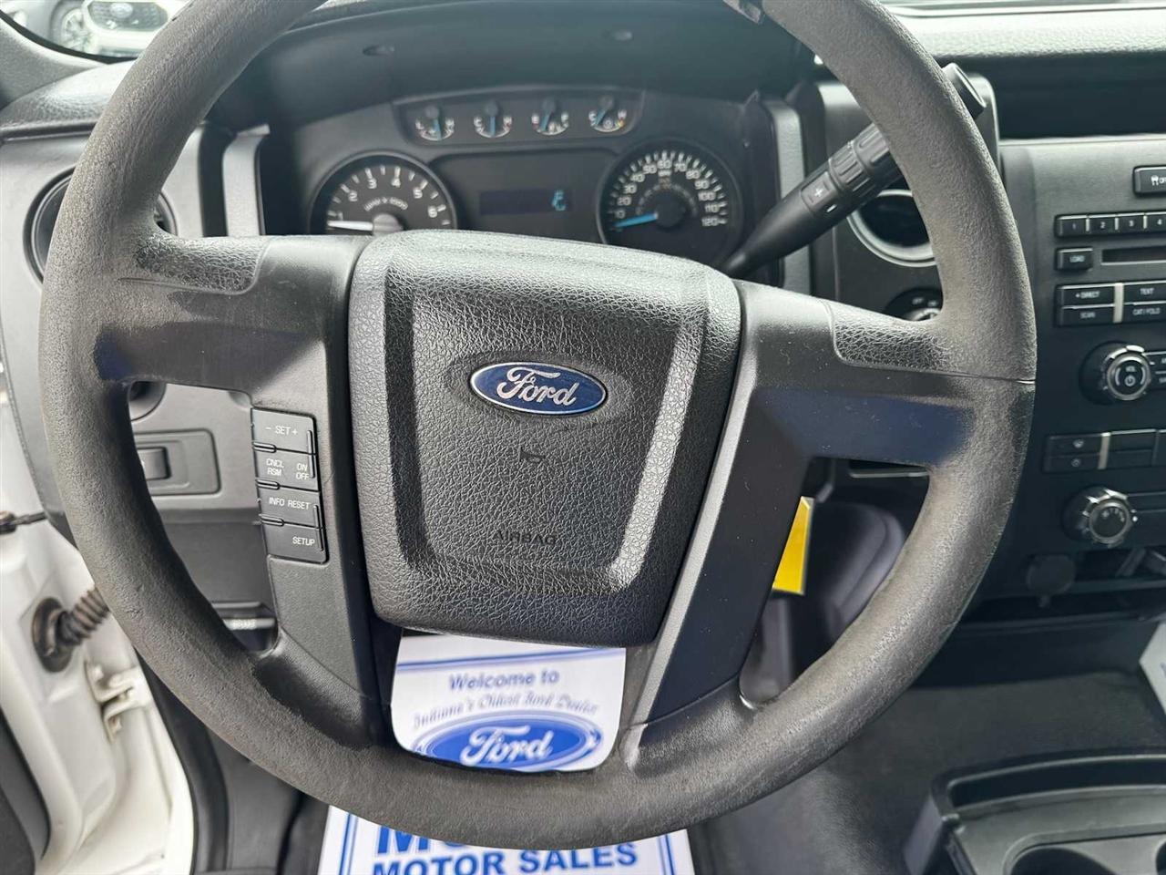 Ford F-150 2WD Reg Cab 126" STX 2014
