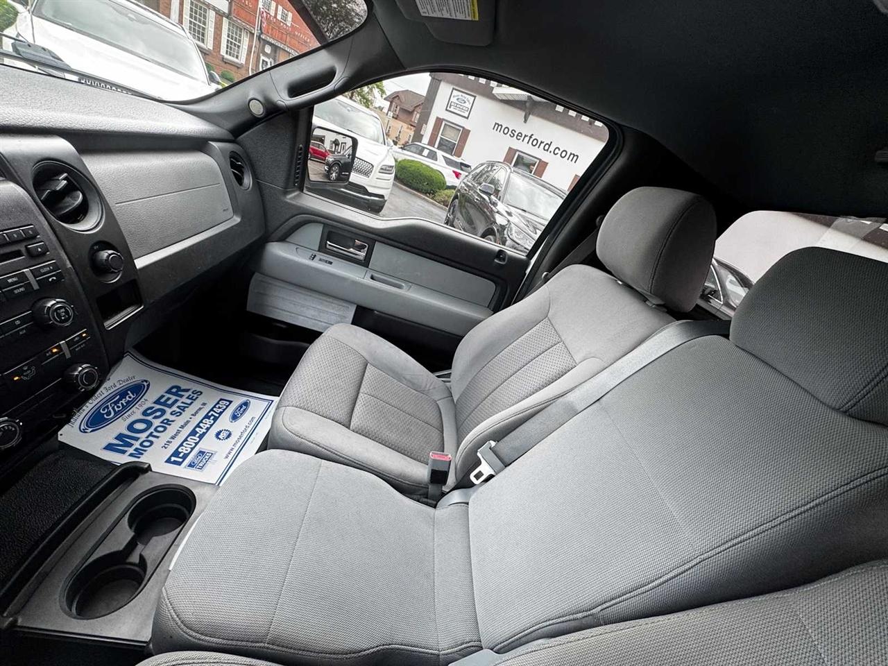 Ford F-150 2WD Reg Cab 126" STX 2014