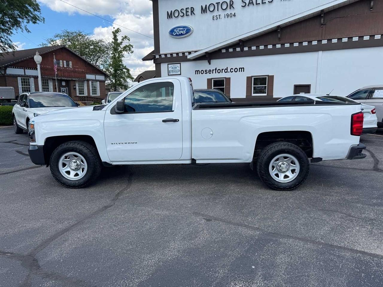 Chevrolet Silverado 1500 2WD Reg Cab 133.0" Work Truck 2016