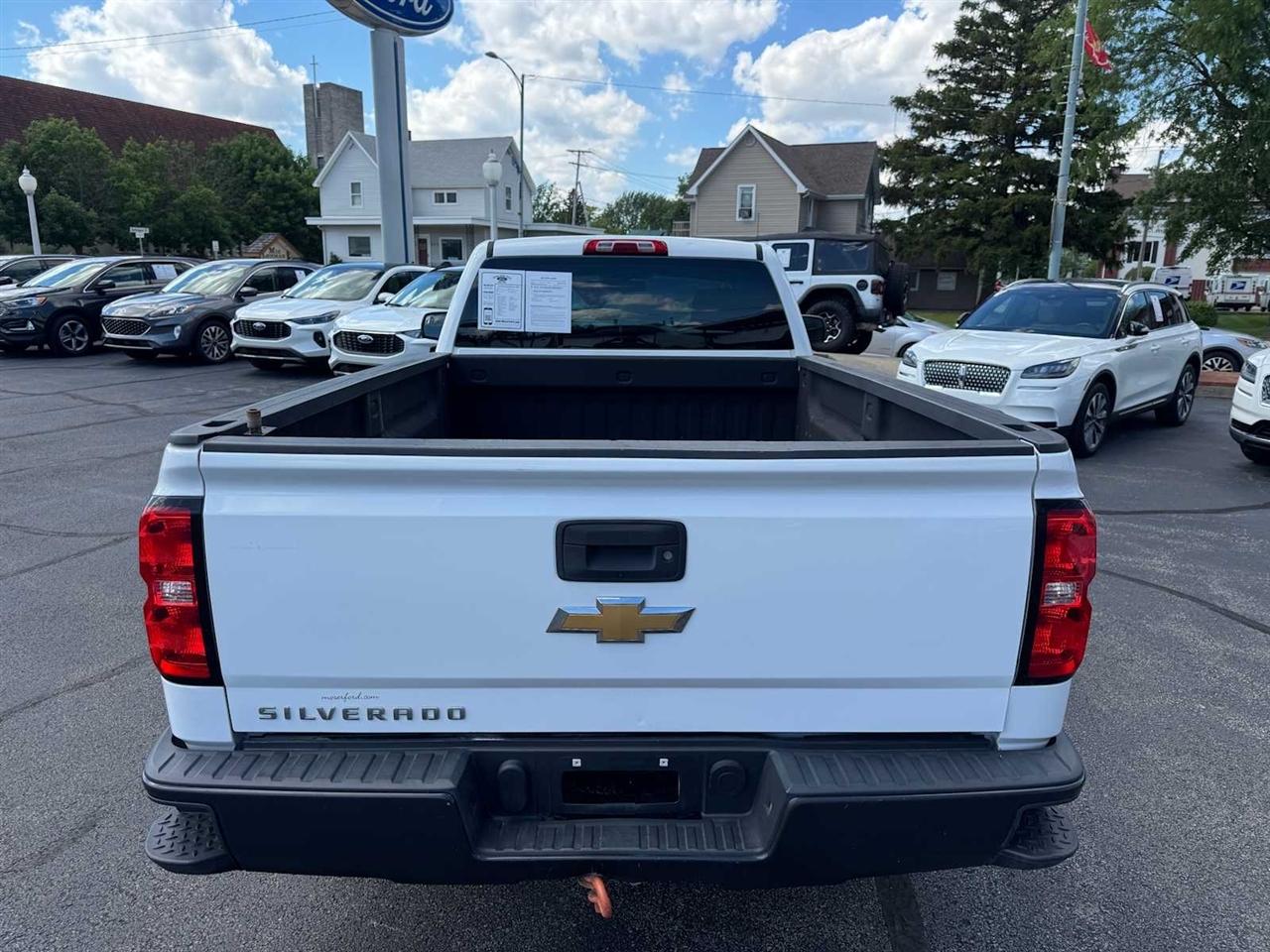 Chevrolet Silverado 1500 2WD Reg Cab 133.0" Work Truck 2016