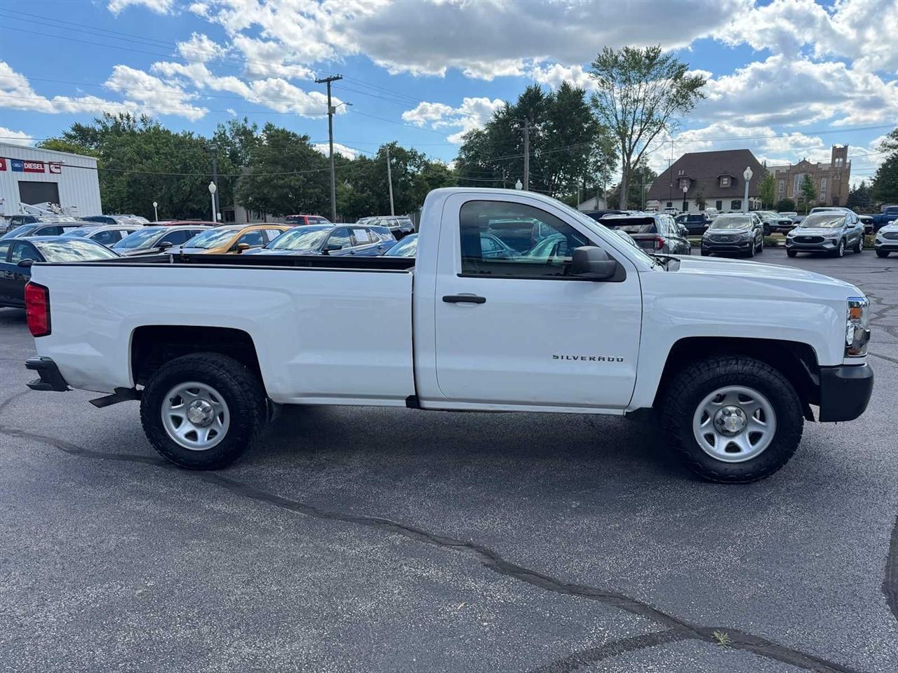 Chevrolet Silverado 1500 2WD Reg Cab 133.0" Work Truck 2016