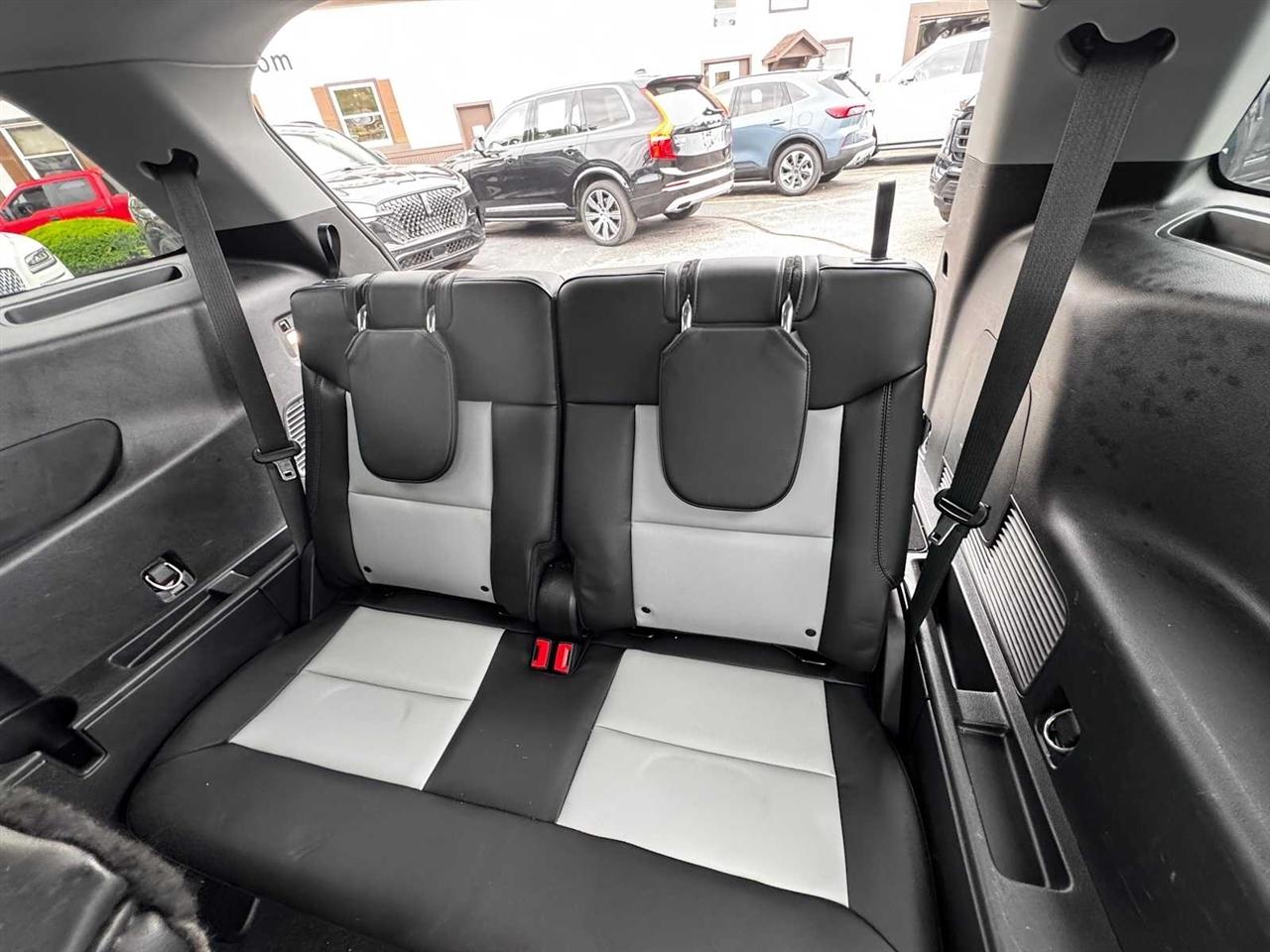 Ford Explorer XLT 4WD 2022