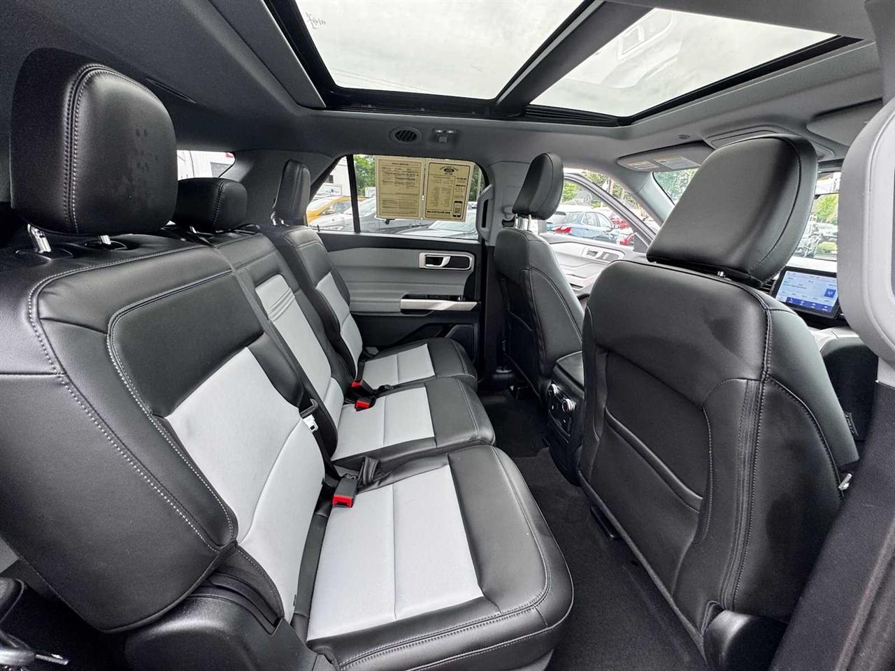 Ford Explorer XLT 4WD 2022