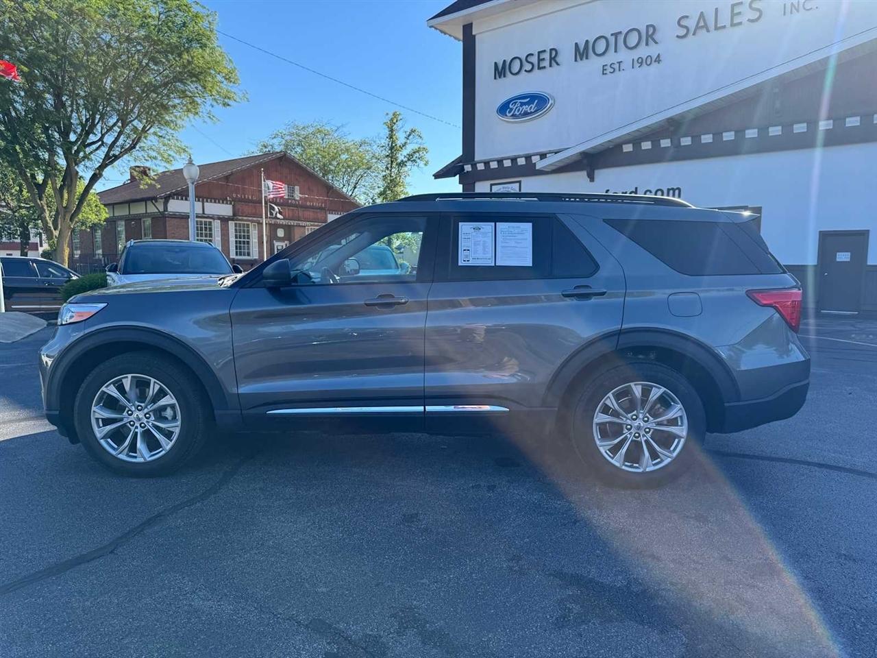 Ford Explorer XLT 4WD 2023