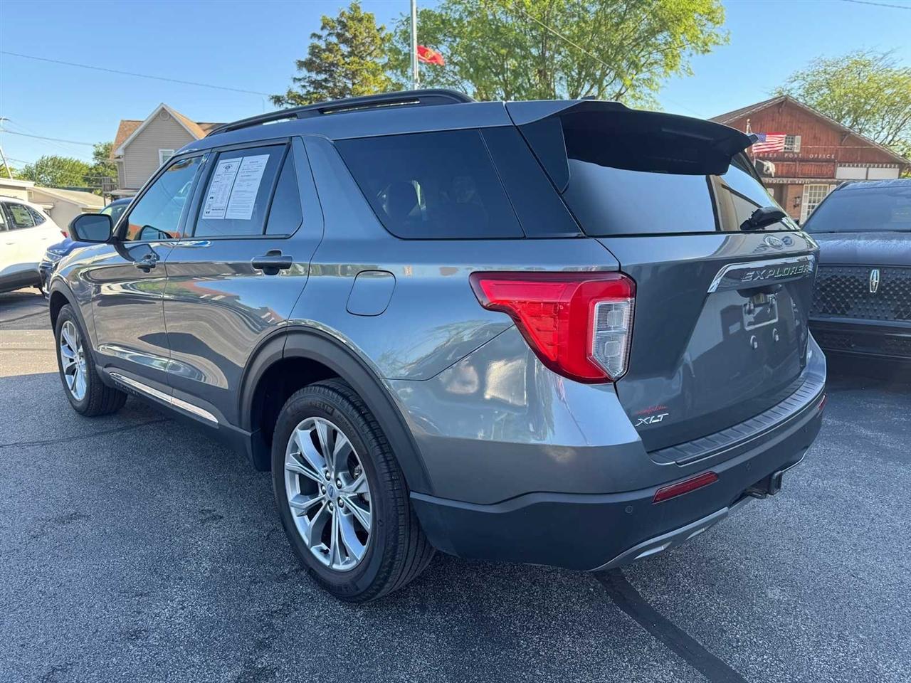 Ford Explorer XLT 4WD 2023