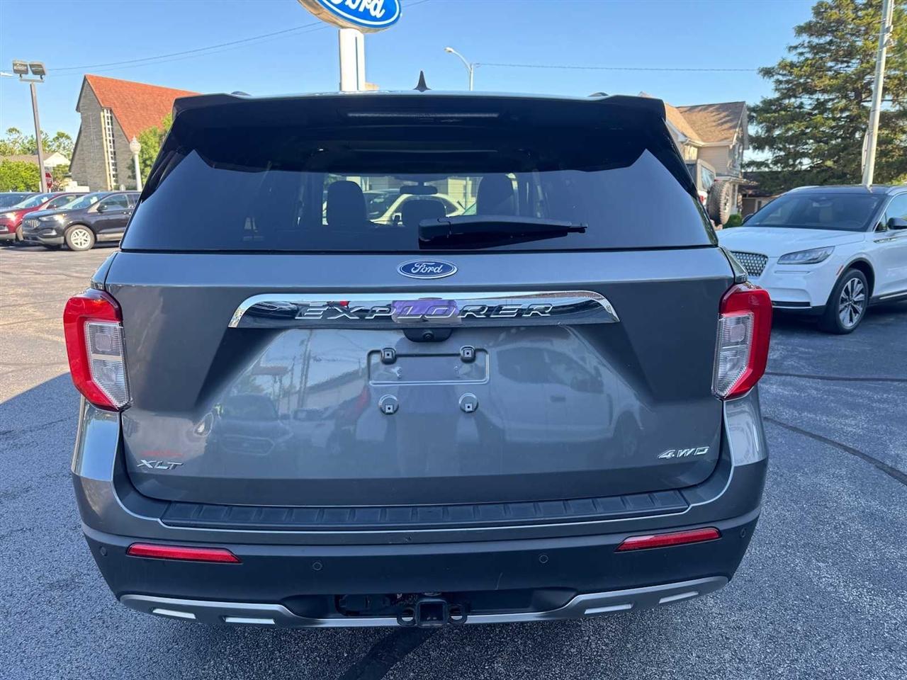 Ford Explorer XLT 4WD 2023