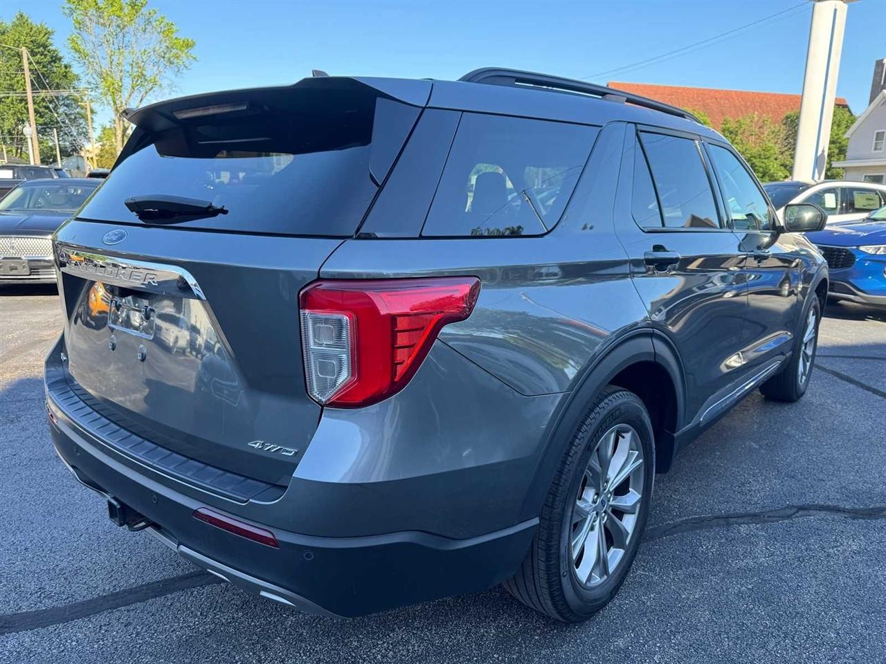 Ford Explorer XLT 4WD 2023