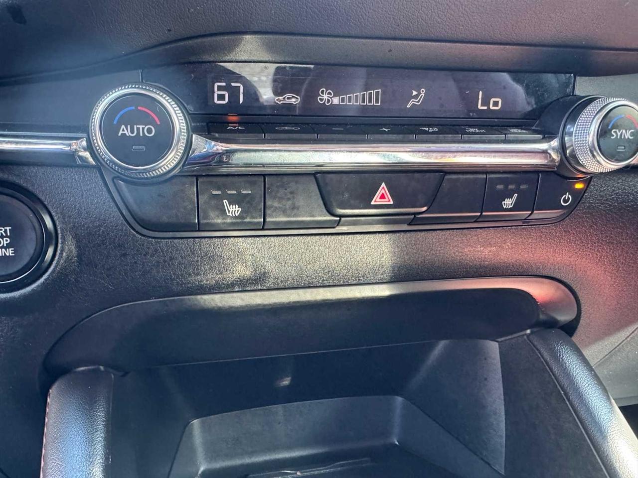 Mazda Mazda3 Sedan 2.5 S Carbon Edition AWD 2024
