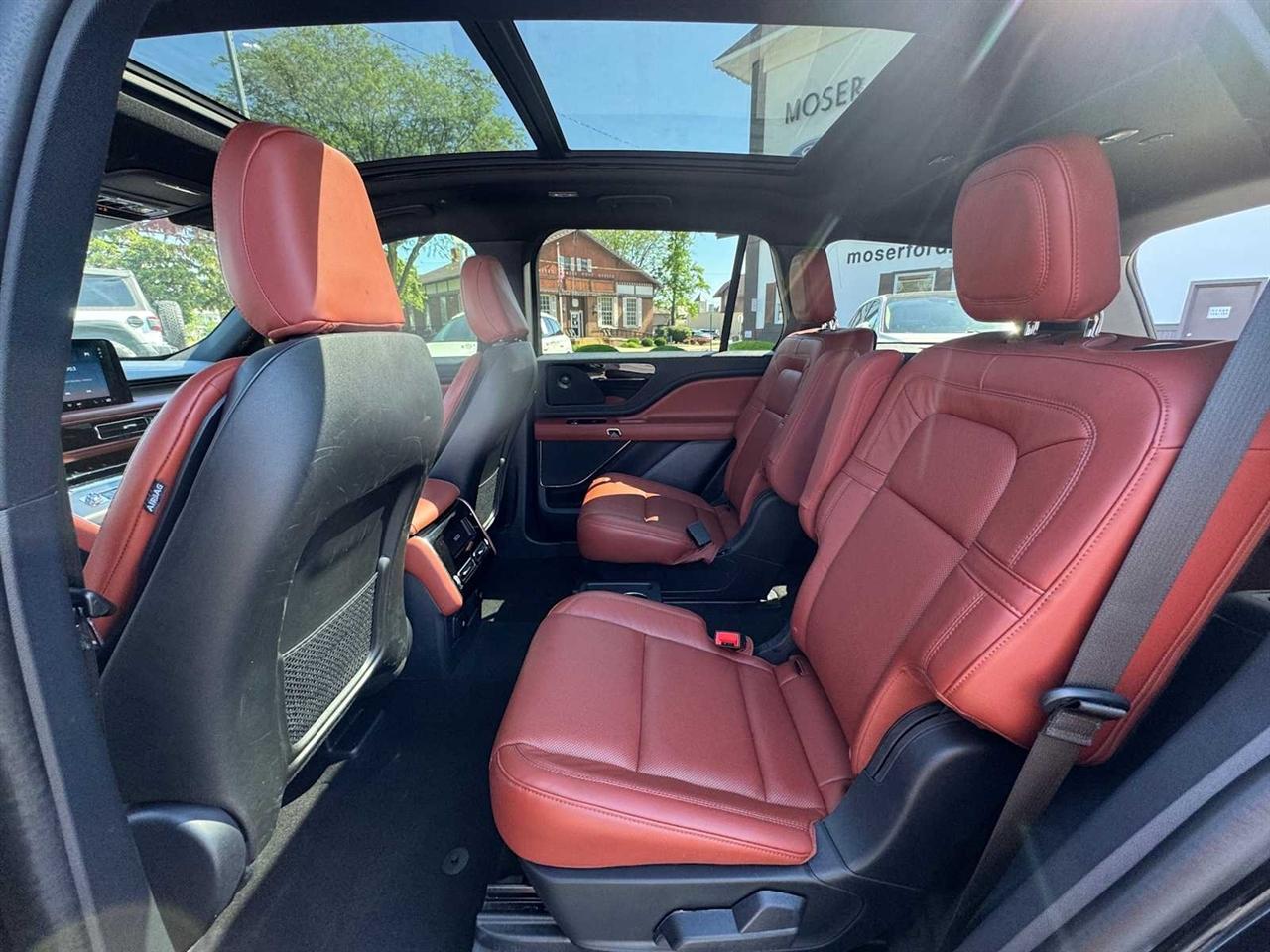 Lincoln Aviator Reserve AWD 2025