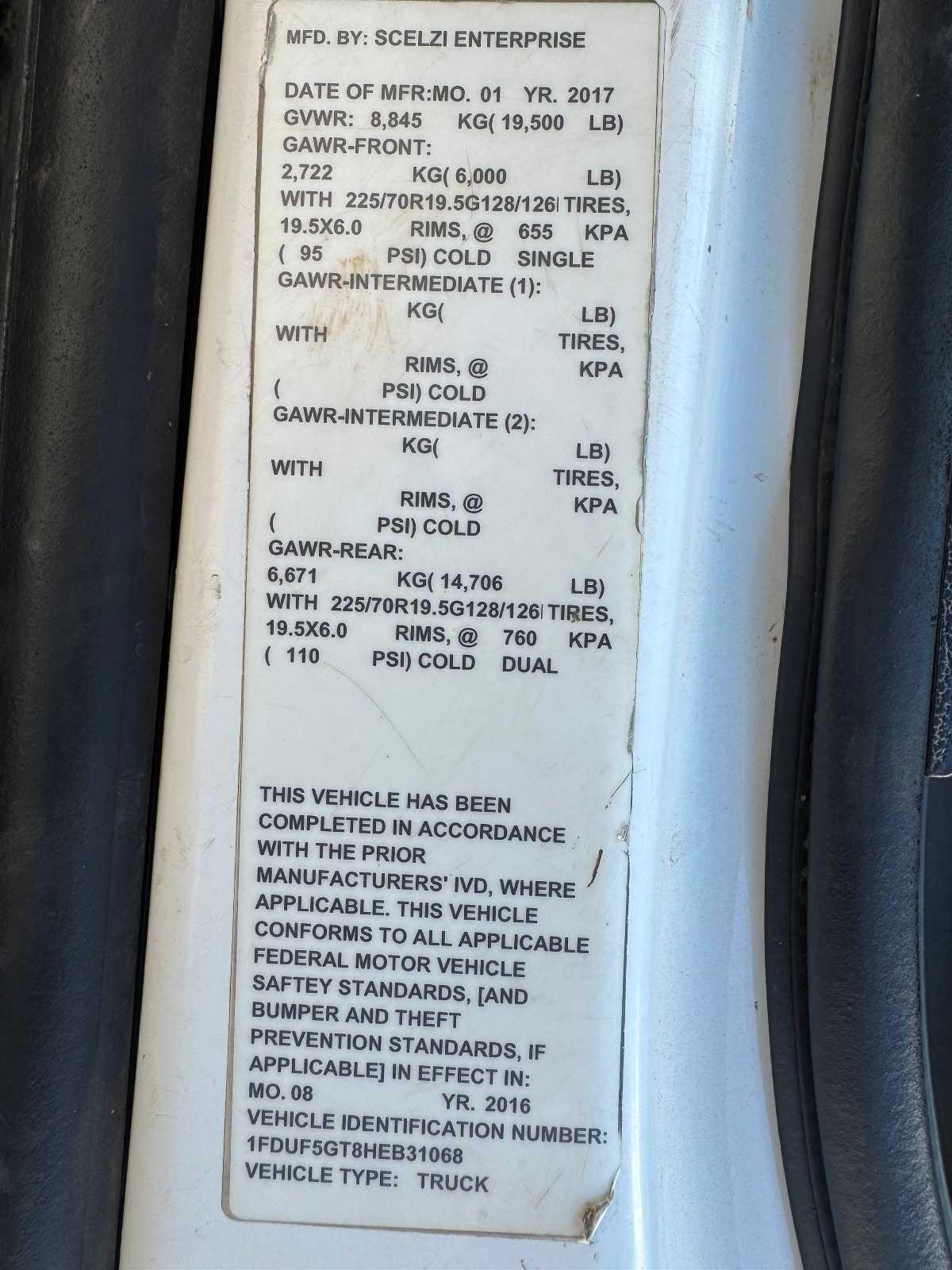 Ford Super Duty F-550 DRW XL 2WD Reg Cab 145" WB 60" CA 2017