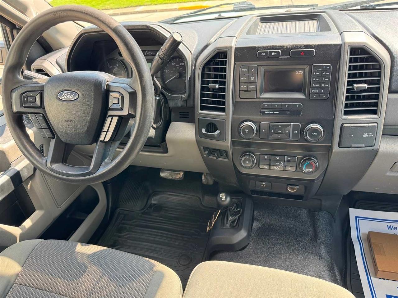 Ford Super Duty F-550 DRW XL 4WD Reg Cab 145" WB 60" CA 2019