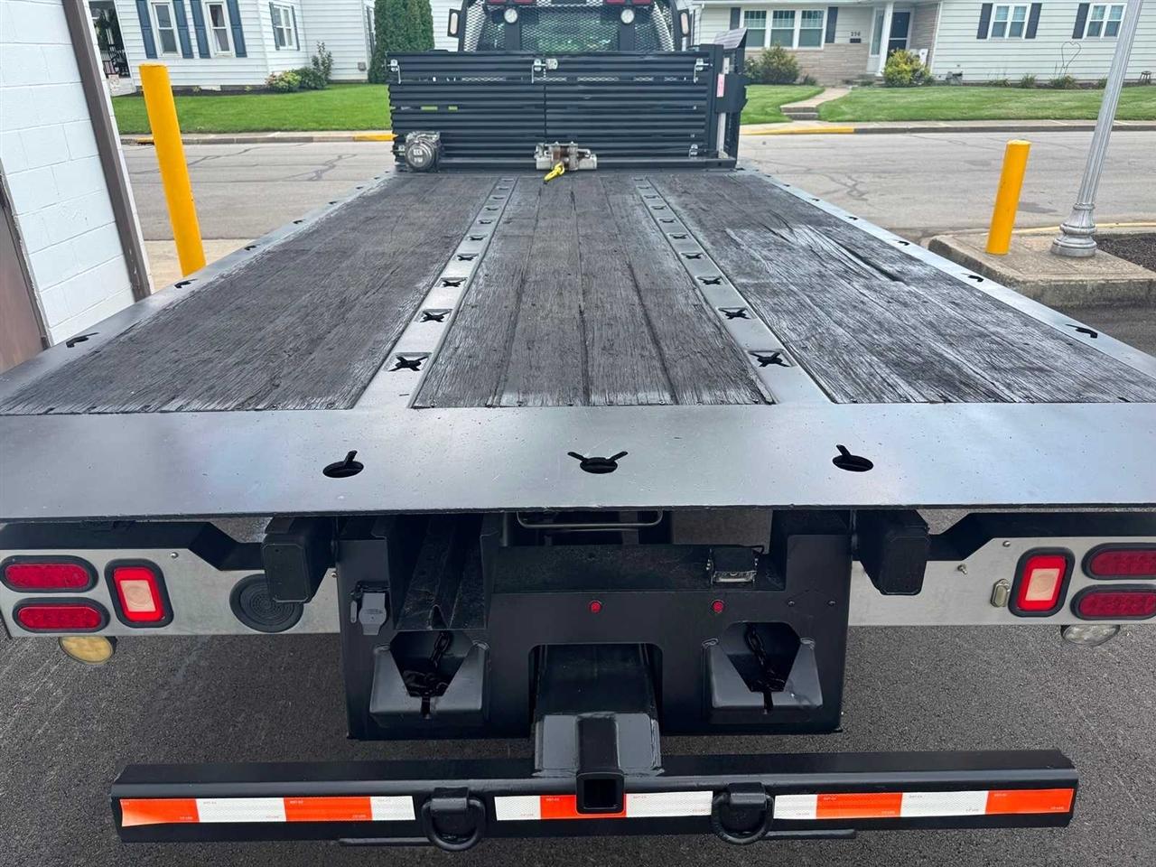 Ford Super Duty F-650 Straight Frame Reg Cab XL 2015