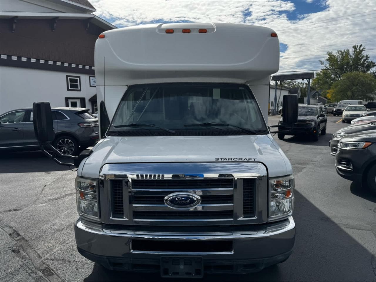 Ford Econoline Commercial Cutaway E-450 Super Duty 158" DRW 2012