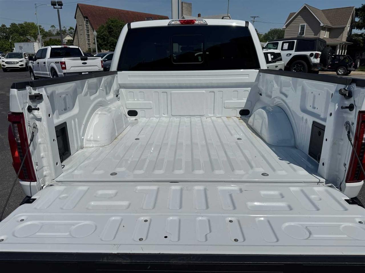 Ford F-150 XLT 4WD SuperCrew 5.5' Box 2025